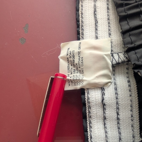 RARE, The Mighty J. Geils Band, hot pants, shorts, or athletic shorts - Picture 5 of 9